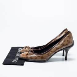 Pre Owned Gucci Brown/Beige GG Crystal Supreme Canvas Bow Round-Toe Pumps Size 40