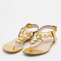 Pre Owned Gucci Gold Leather Faux Pearl Embellished Willow T Strap Flat Sandals Size 36.5