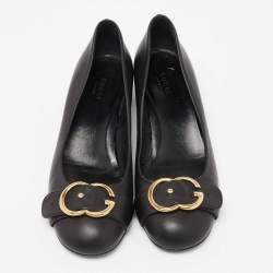 مملوكة مسبقًا Gucci Black Leather Sachalin Buckle Detail Round Toe Block Heel Pumps Size 38