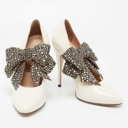 Pre Owned Gucci Off White Patent Leather Elaisa Bow Pumps Size 38