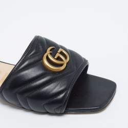 مملوكة مسبقًا Gucci Black Quilted Leather Jolie Logo Flat Slide Sandals Size 39