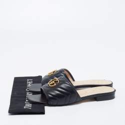 مملوكة مسبقًا Gucci Black Quilted Leather Jolie Logo Flat Slide Sandals Size 39