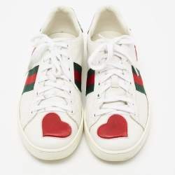 مملوكة مسبقًا حذاء رياضي غوتشي أيس ويب هارت جلد أبيض بعنق منخفض مقاس 40