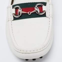 مملوكة مسبقًا Gucci White Leather Horsebit Web Detail Loafers Size 37