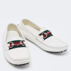 مملوكة مسبقًا Gucci White Leather Horsebit Web Detail Loafers Size 37