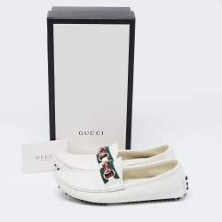 مملوكة مسبقًا Gucci White Leather Horsebit Web Detail Loafers Size 37