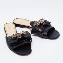 مملوكة مسبقًا صندل فلات غوتشي جلد أسود مزخرف نحلة مقاس 39