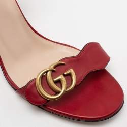 مملوكة مسبقًا صندل غوتشي مارمونت جلد أحمر سير كاحل مزين بشعار الماركة جي جي مقاس 38