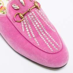 مملوكة مسبقًا حذاء مولز غوتشي فلات برنستاون قطيفة وردي فاتح مرصع كريستال مقاس 38.5