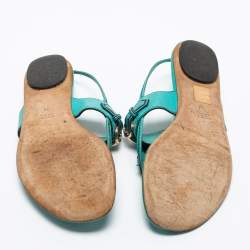 مملوكة مسبقًا صندل بإصبع غوتشي فلات جلد أزرق تركواز شراشيب مزين بشعار هورسبيت مقاس 38