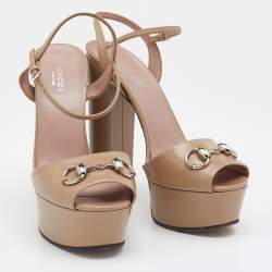 مملوكة مسبقًا Gucci Beige Leather Claudie Horsebit Platform Block Heel Ankle Strap Sandals Size 38.5