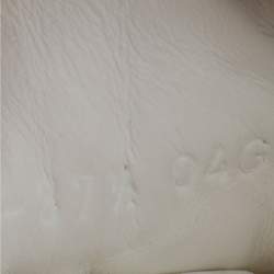 مملوكة مسبقًا Gucci x Disney Ivory Leather Ace Mickey Mouse Low Top Sneakers Size 37.5