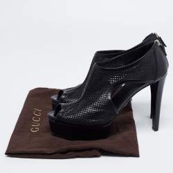 Pre Owned حذاء بوت للكاحل غوتشي جلد أسود مثقب مقدمة مفتوحة نعل سميك مقاس 39.5