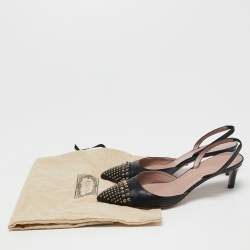 مملوكة مسبقًا Gucci Black Leather Studded Pointed Toe Slingback Pumps Size 39.5