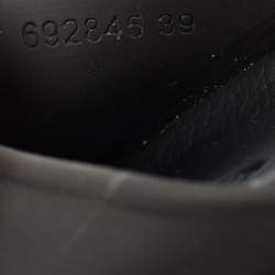 مملوكة مسبقًا Gucci Black Rubber Interlocking G Slide Sandals Size 39