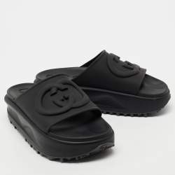 مملوكة مسبقًا Gucci Black Rubber Interlocking G Slide Sandals Size 39