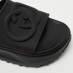 مملوكة مسبقًا Gucci Black Rubber Interlocking G Slide Sandals Size 39