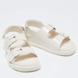 Pre Owned Gucci White Rubber Mini Double G Logo Dusty Ankle Strap Flat Sandals Size 38