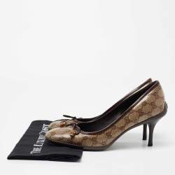 Pre Owned Gucci Brown/Beige GG Crystal Canvas Bow Round Toe Pumps Size 40