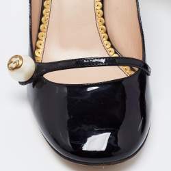 Pre Owned Gucci  Black Patent Leather Pearl Detail Pumps Size 36