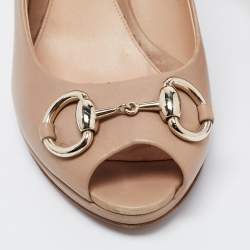 Pre Owned Gucci Beige Leather Horsebit Peep Toe Pumps Size 36.5