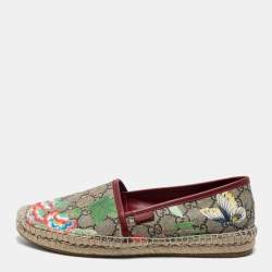 مملوكة مسبقًا Gucci Beige Flora Print Coated Canvas and Leather Slip On Espadrilles Size 38.5