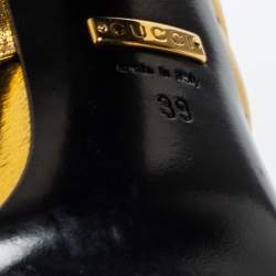 مملوكة مسبقًا Gucci Gold Quilted Leather Webby Mules Size 39