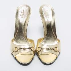 مملوكة مسبقًا Gucci Gold Leather Horsebit Open Toe Slide Sandals Size 37.5