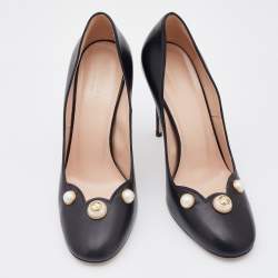 Pre Owned Gucci Black Leather Pearl Embellished Pumps Size 38