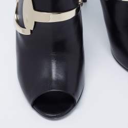 مملوكة مسبقًا Gucci Black Leather Horsebit Roony Booties Size 39