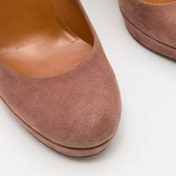 Gucci Pink Suede Round Toe Pumps Size 40