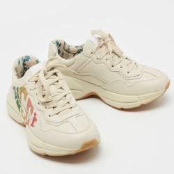 مملوكة مسبقًا Gucci Cream Leather Rhyton Glitter Logo Sneakers Size 36