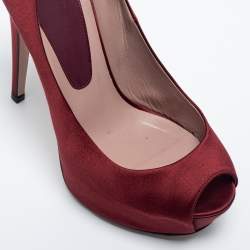 Pre Owned Gucci Burgundy Satin Peep Toe Platform Pumps Size 36.5