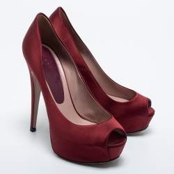 Pre Owned Gucci Burgundy Satin Peep Toe Platform Pumps Size 36.5