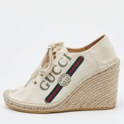 مملوكة مسبقًا Gucci Off White Canvas Logo Wedge Espadrille Sneakers Size 40