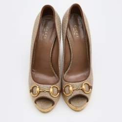 Pre Owned Gucci Grey/Brown Woven Raffia and Leather Charlotte Horsebit Wedge Pumps Size 38.5