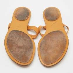 Gucci Light Orange Leather GG Marmont Thong Flats Size 38.5