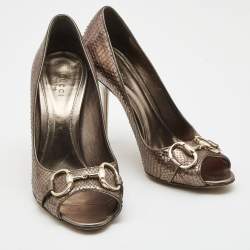 مملوكة مسبقًا Gucci Metallic Bronze Python Leather Horsebit Peep Toe Pumps Size 37.5