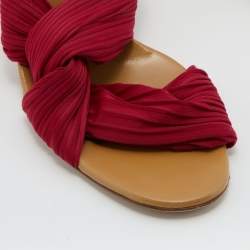 مملوكة مسبقًا Gucci Red Pleated Fabric Slide Sandals Size 39.5