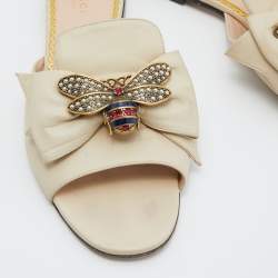 Gucci Cream Leather Bee Embellished Bow Accents Flat Slides Size 38.5
