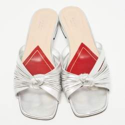 Pre Owned Gucci Silver Knotted Leather Flat Slides Size 38
