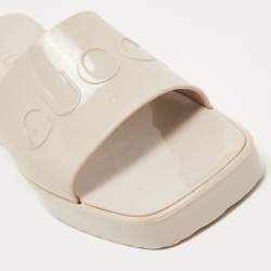 Pre Owned Gucci Light Grey Logo Embossed Rubber Slide Sandals Size 40