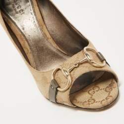 Pre Owned Gucci Beige Canvas and Leather GG Bamboo Horsebit Pumps Size 39