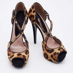 Pre Owned صندل غوتشي شعر حصان مطبوع نقشة الفهد بني/أسود مقدمة مفتوحة نعل سميك مقاس 39