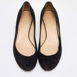 مملوكة مسبقًا Gucci Black Suede Peep Toe Block Heel Pumps Size 38.5