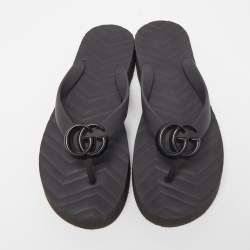 Pre Owned Gucci Black Rubber GG Logo Thong Slide Flat Size 36