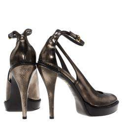 مملوكة مسبقًا Gucci Bronze Metallic Leather Ankle Strap Pumps Size 38.5