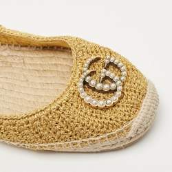 مملوكة مسبقًا Gucci Gold Woven Fabric and Leather Logo Ballet Flats Size 39