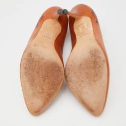 Pre Owned Gucci Tan Printed Leather Pumps Size 38