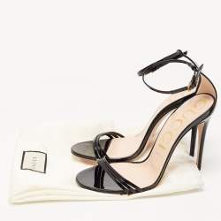 مملوكة مسبقًا Gucci Black Patent Leather Ilse Ankle Strap Sandals Size 39.5